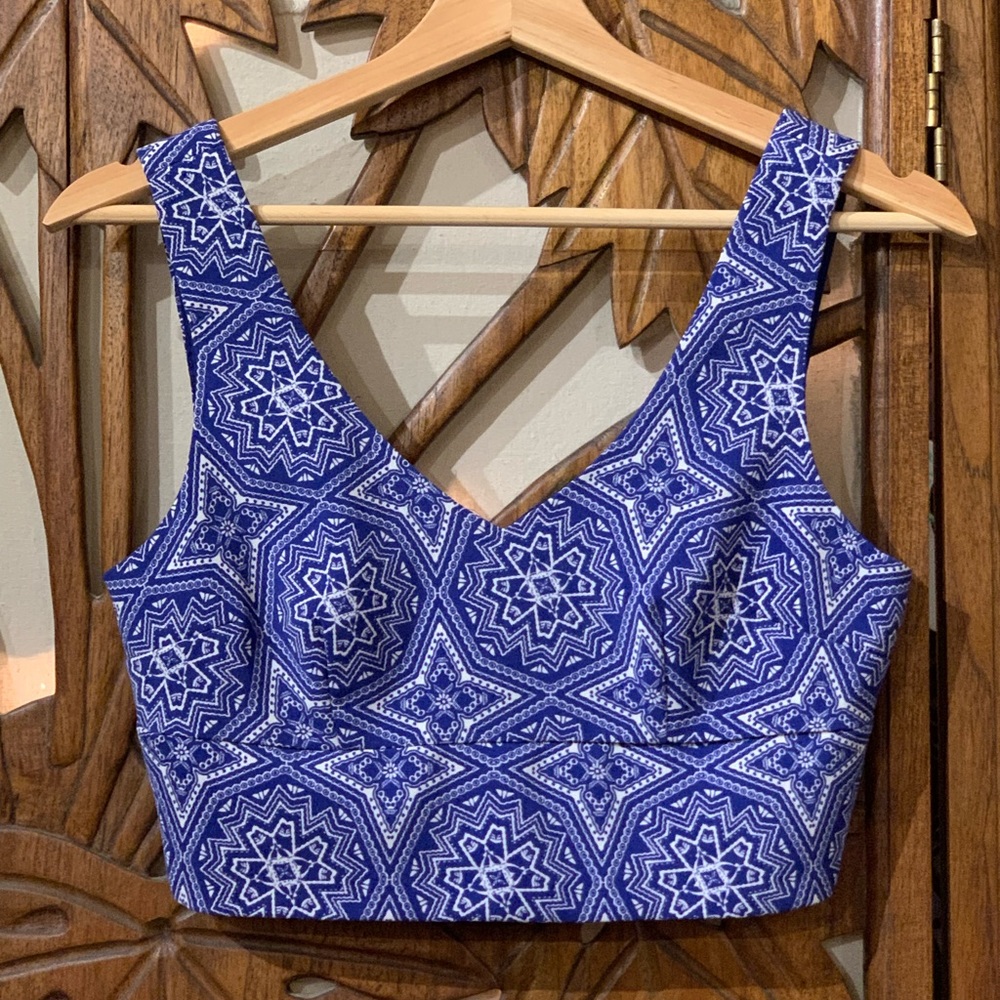 Forever 21 back zip crop tank
